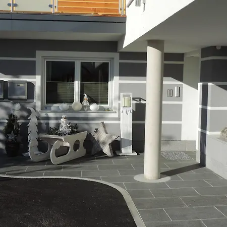 Apartmenthaus Vergissmeinnicht אבטנאו