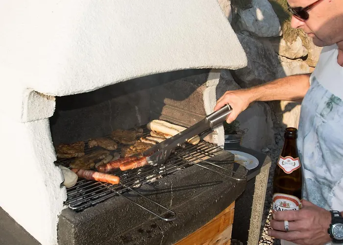 维基斯梅因尼奇酒店 公寓 *